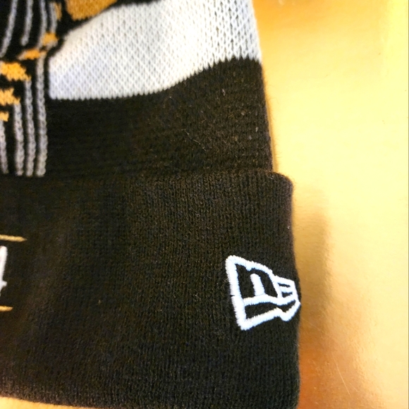 Los Angeles Dodgers New Era MLB 2024 World Series Champions Locker Room Beanie - Picture 3 of 6